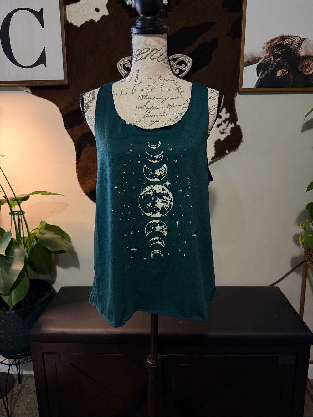 SHEIN Teal Moon Phase Graphic Tank Top - Picture 2 of 5